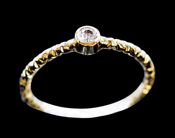 Diamond 0.09ct / 14K Yellow Gold Ring 1.58gram 