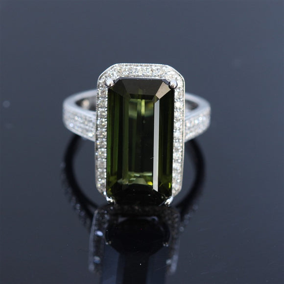 10.10ct Natural Green Tourmaline 18K white gold ring