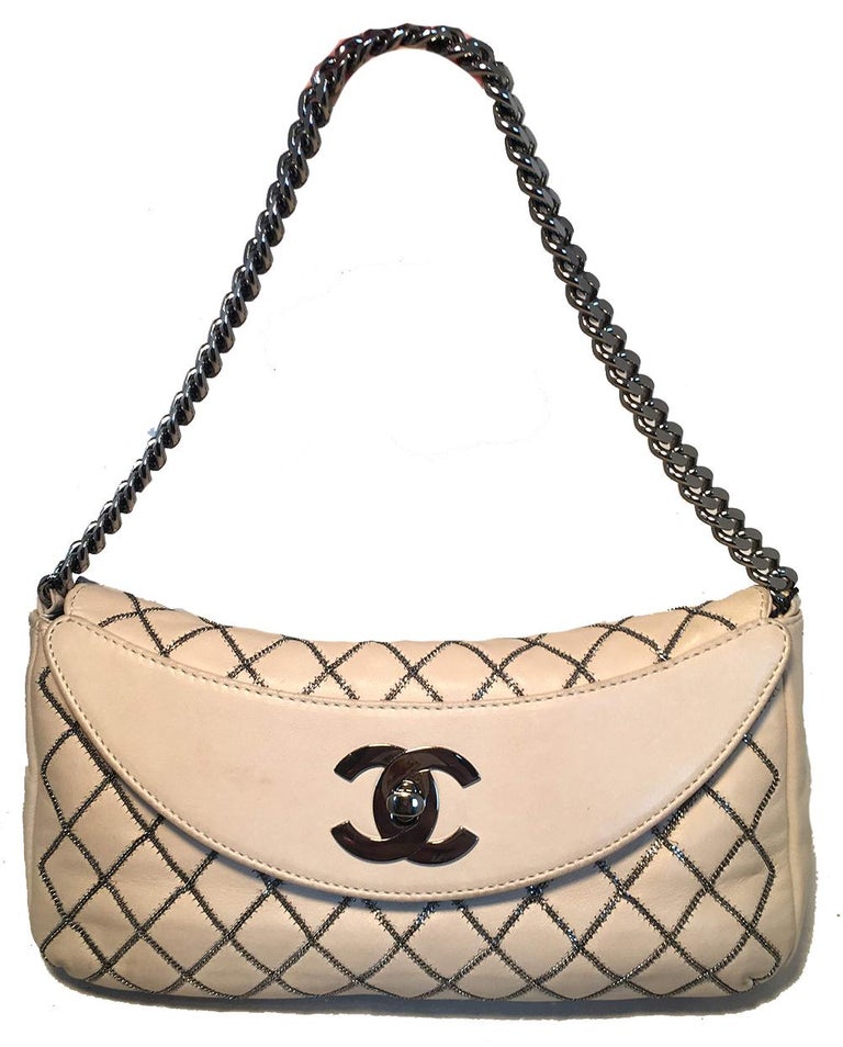 Chanel Timeless Medium flap bag beige grained calfskin