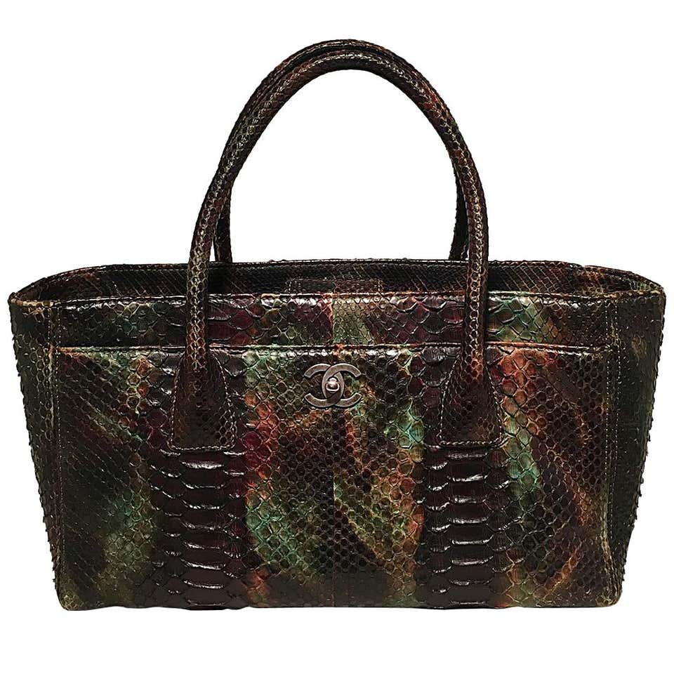 Petite shopping tote python tote Chanel Multicolour in Python - 26164767